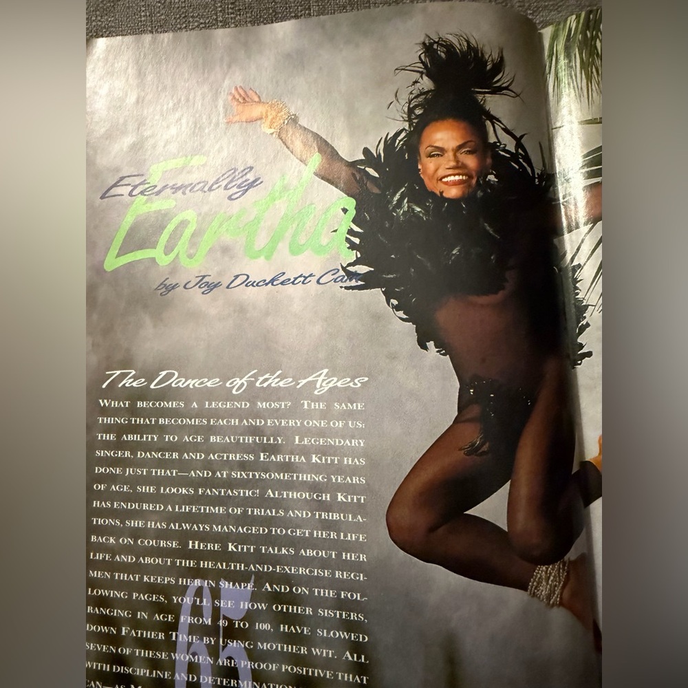 ICONIC ESSENCE MAGAZINE January 1993 Natural Hair & Beauty Health Eartha Kitt - Picture 8 of 11